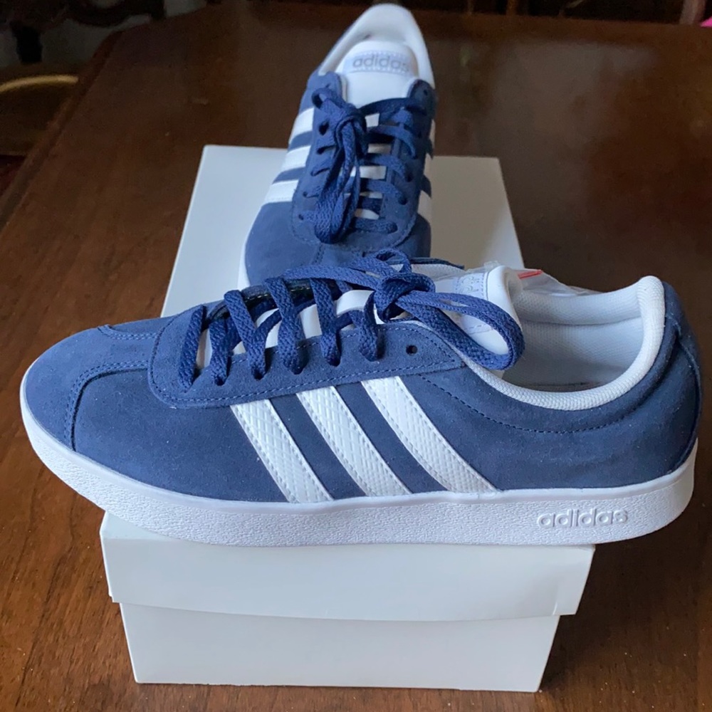 07:07- Adidas VL Court 2.0 Skateboard Sneakers